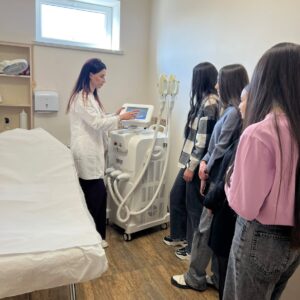 ՎԲՀՔ-ի «Բուժական կոսմետոլոգիա» բաժնի ուսանողները այցելեցին «Beauty Studio» էսթետիկ բժշկական կենտրոն: