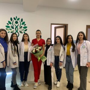 Ս/թ. նոյեմբերի 12-ին ՎԲՀՔ-ի «Բուժական կոսմետոլոգիա» բաժնի ուսանողները այցելեցին Երևան քաղաքի Life clinic էսթետիկ բժշկության կենտրոն: