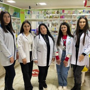 ✅Մեր Դեղագործություն բաժնի 3-րդ կուրսի ուսանողները «ՅՈՒԱՐ» ՍՊԸ-ում պրակտիկայի ժամանակ։