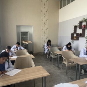 📑ՎԲՀՔ-ում ավարտվեց հիմնական կրթությամբ՝ «Դեղագործություն», «Քույրական գործ» և «Բուժական կոսմետոլոգիա» 1-ին կուրսերի ավարտական քննությունները: