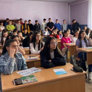 🚌Մեր այցերը դեռ շարունակվում են Վարդենիս համայնքի դպրոցներում