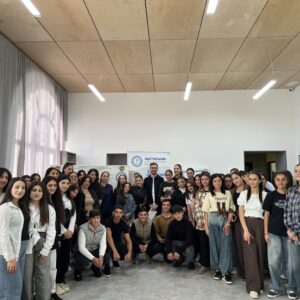 🎙️Սեպտեմբերի 28-ին ՎԲՀՔ-ում տեղի ունեցավ յուրահատուկ հանդիպում մեր հատուկ հյուր՝ Դավիթ Մեջլումյանի հետ