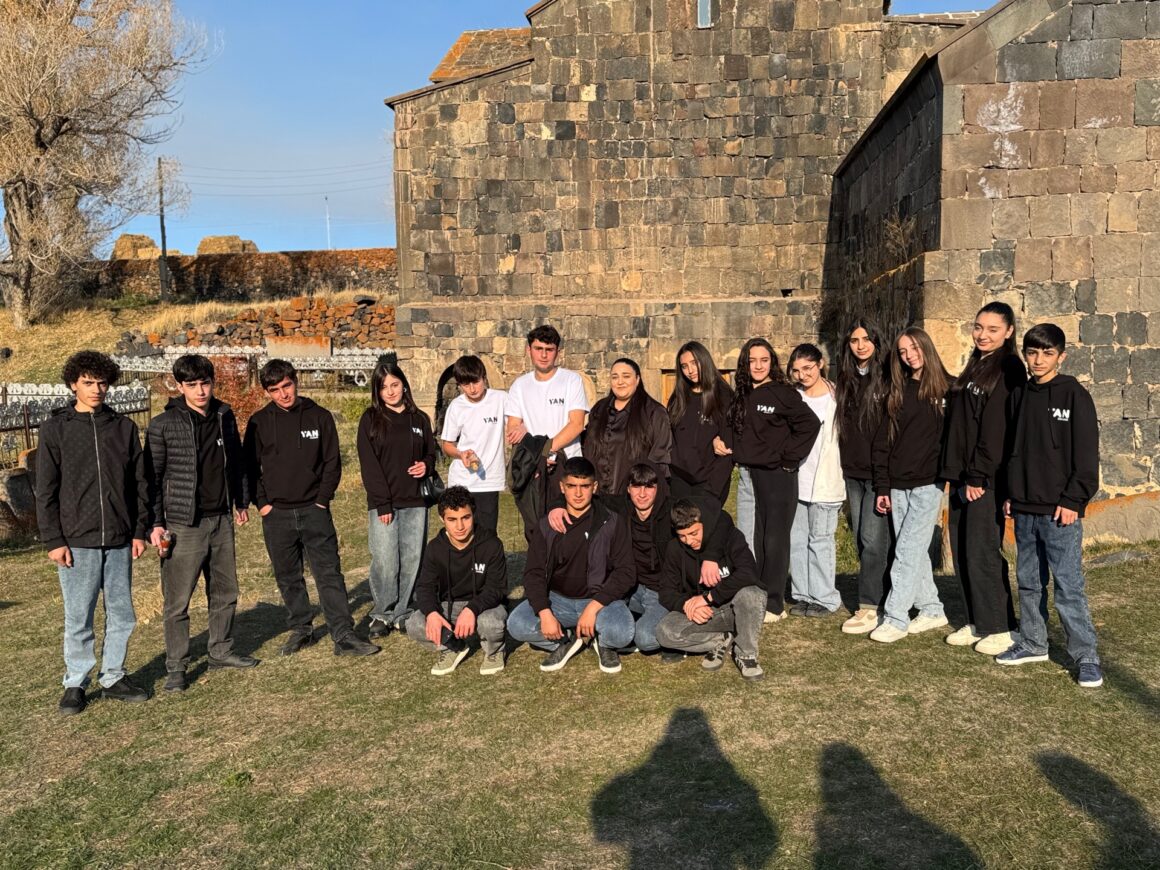 ՎԲՀՔ ուսանողները այցելեցին Մաքենյաց վանք և Ծովակի սեպագիր արձանագրություն