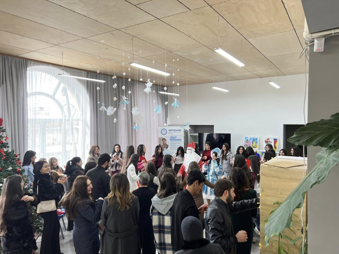 611922990_1312486534019473_3911602671835038862_n Հետհայաց Ամանորյա միջոցառմանը ✨