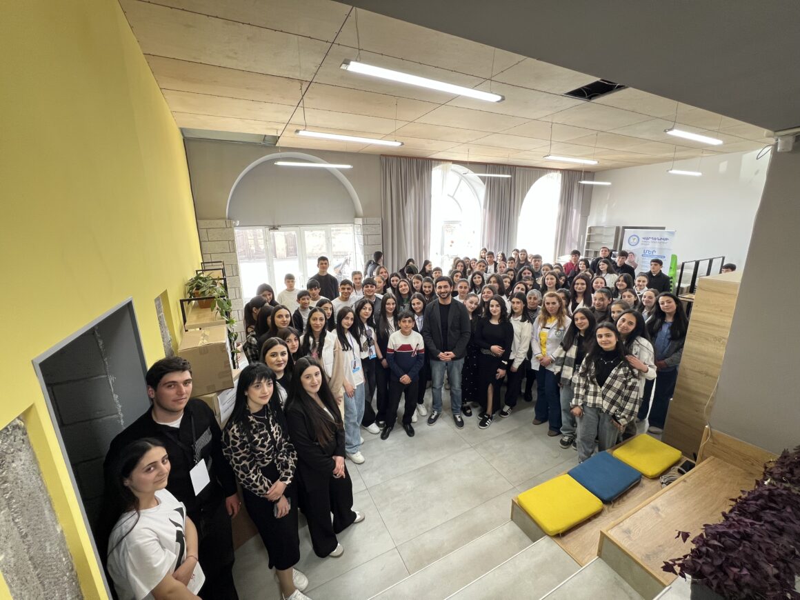 Անցյալ տարի ՎԲՀՔ-ում անցկացված «Բաց դռների օրը» համախմբեց ավելի քան 100 երիտասարդի տարբեր համայնքներից
