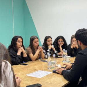 Ուսումնական տարվա ավարտին տեղի ունեցավ աշխատանքային հանդիպում քոլեջի ուսումնական խմբերի ավագների հետ